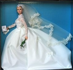Grace Kelly The Bride Barbie doll na internet
