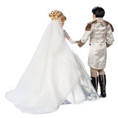 Cinderella and Prince Charming Limited Edition Wedding doll set na internet