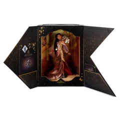 Imagem do Disney Designer Pocahontas Limited Edition doll - Disney Ultimate Princess Collection