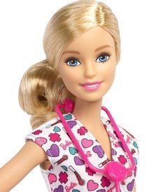 Barbie Nurse - Career doll - comprar online