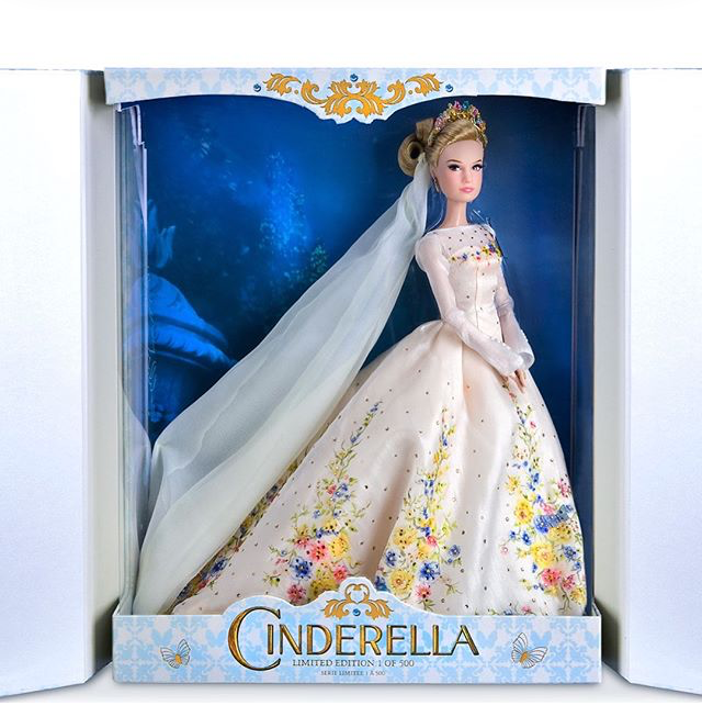 Disney store on sale wedding dolls