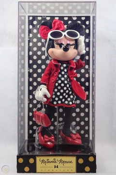 D23 Expo 2017 Minnie Mouse Signature Collection Limited Edition doll