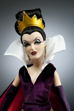Disney Villains Designer Evil Queen doll na internet