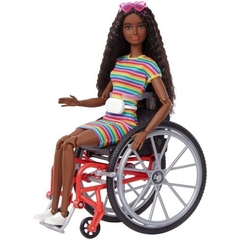 Barbie Fashionista 166 - Negra com cadeira de rodas