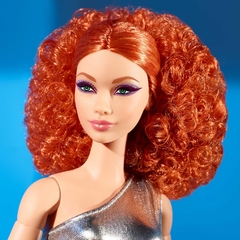 Barbie Signature looks doll - Ruiva na internet