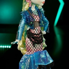 Monster High Lagoona Blue Haunt Couture doll na internet
