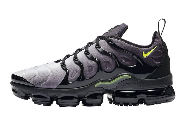 boys vapor max plus