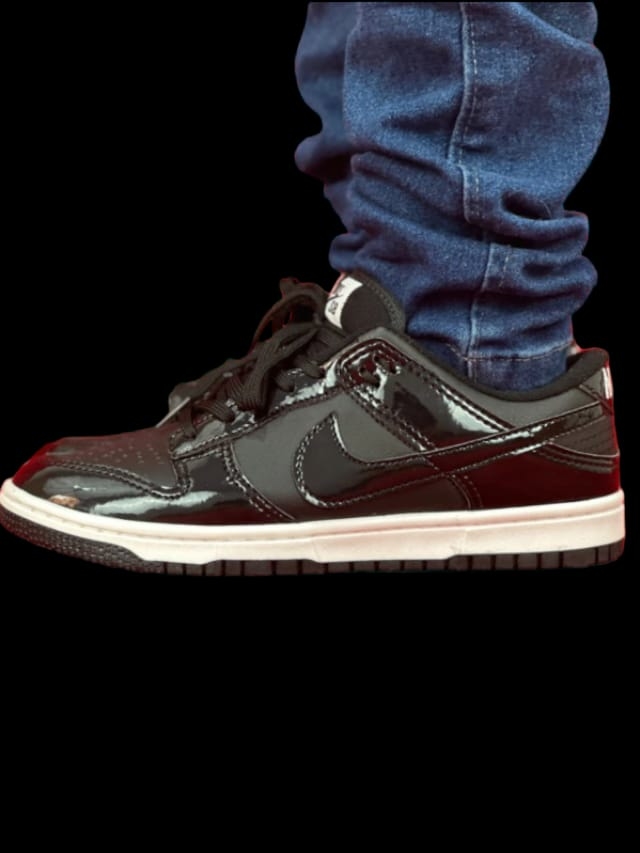 NIKE DUNK LOW PRETO BRILHANTE - Comprar em Sharp Grifes