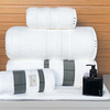Coleção Aaron - Jogo de toalha de banho 5 peças - Jogo de toalha de banho branca com barrado xadrez grafite