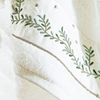 Coleção Olivo enxoval em algodão egípcio - Jogo de toalha de banho 5 peças - Jogo de toalha de banho branca com barrado bordado verde