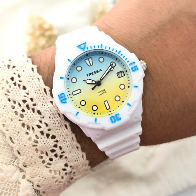 Reloj Tressa TR 015 Joy Blanco con Celeste sumergible para dama