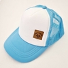 Gorra trucker celeste