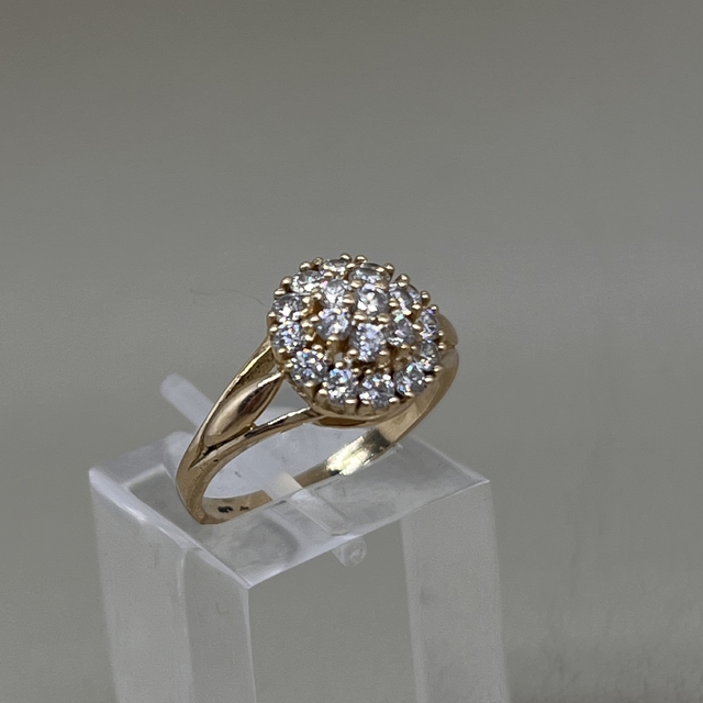 Anillo Roseta en oro 18k con cubic 4 5g