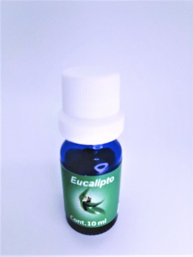 Esencia de eucalipto para usar en humidificadores para difundir aromas