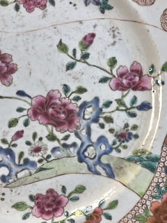 Platos porcelana Compañía de Indias Famille Rose - Mayflower