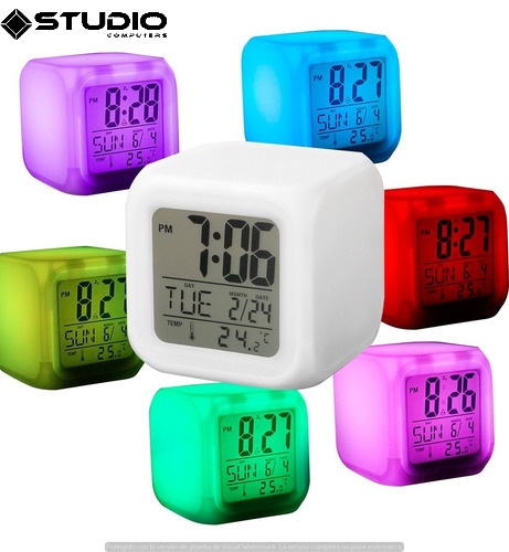 Balvi - Kubo despertador digital de madera. Con 3 alarmas, calendario,  termómetro y nivel de brillo a - España