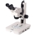Microscópio Estereoscópico Binocular, Zoom 1X ~ 4X, Aumento 10X ~ 160X e Iluminação Transmitida e Refletida LED.
