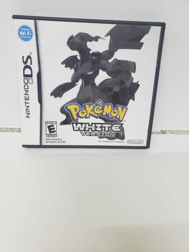 Shops Pokemon White for Nintendo DS