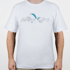 Camiseta Parapente Nuvens Branca