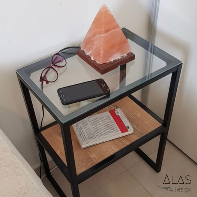 Mesa de luz industrial tapa de vidrio - Alas Design