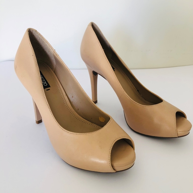 Sapato Peep Toe Salto Fino Bege Nude Arezzo 35