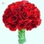 Buquê de noiva com rosas vermelhas e fita floral verde estilo topiaria para todas as ocasiões