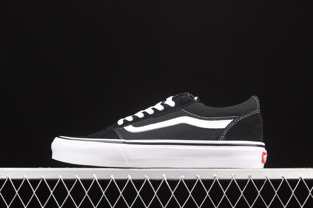 Canvas black and outlet white vans