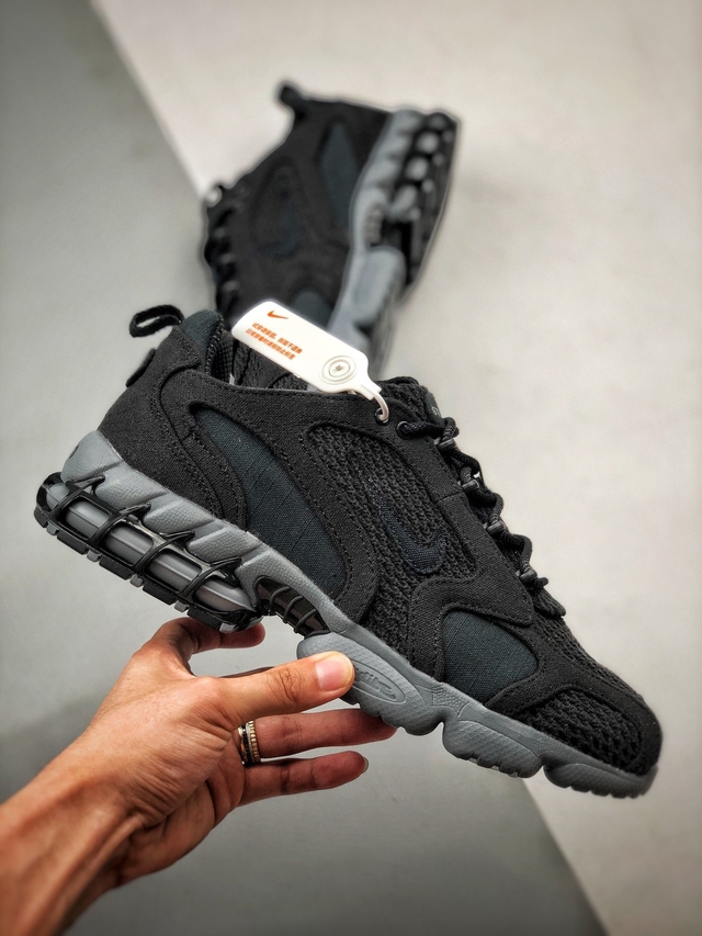 Nike spiridon sales grey