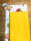 Meio Avental amarelo em oxford com estampa de flores em tricoline