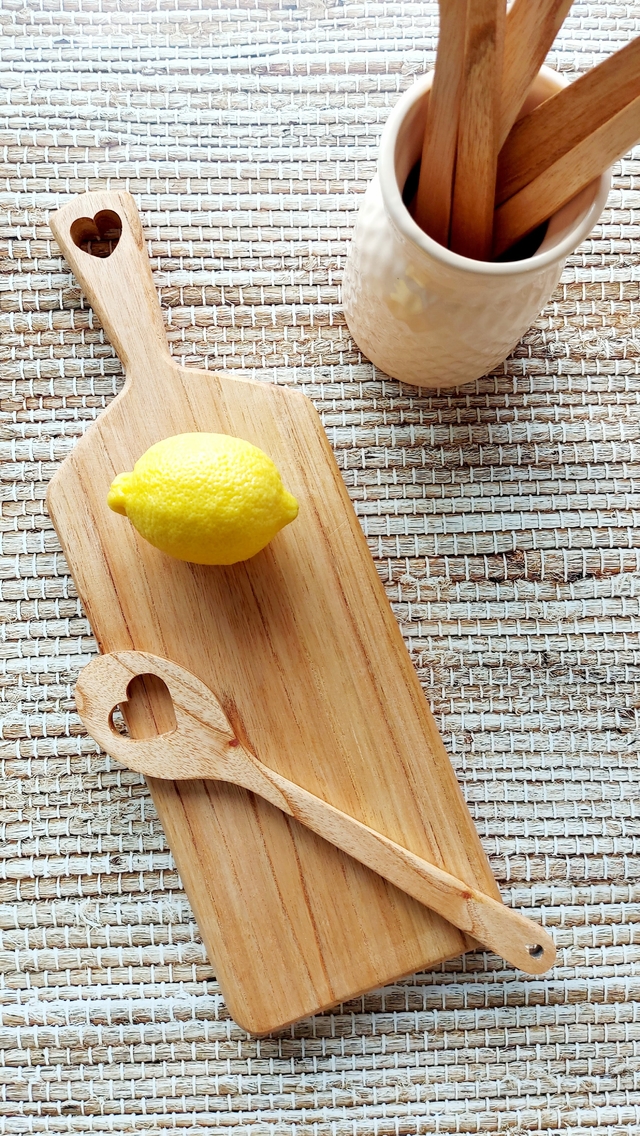 Tabla De Madera Paraíso Con Corazón Calado