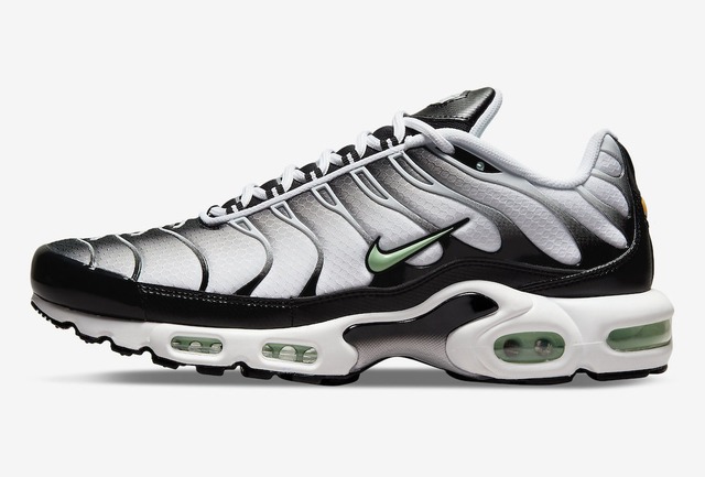 All green store air max plus