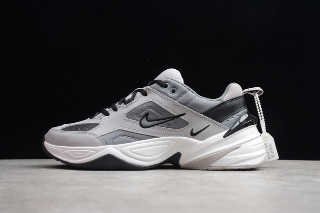 Nike sneaker hotsell m2k tekno