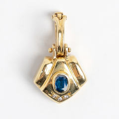 18kt Gold Pendant Charm. Natural Sapphire And Brilliant