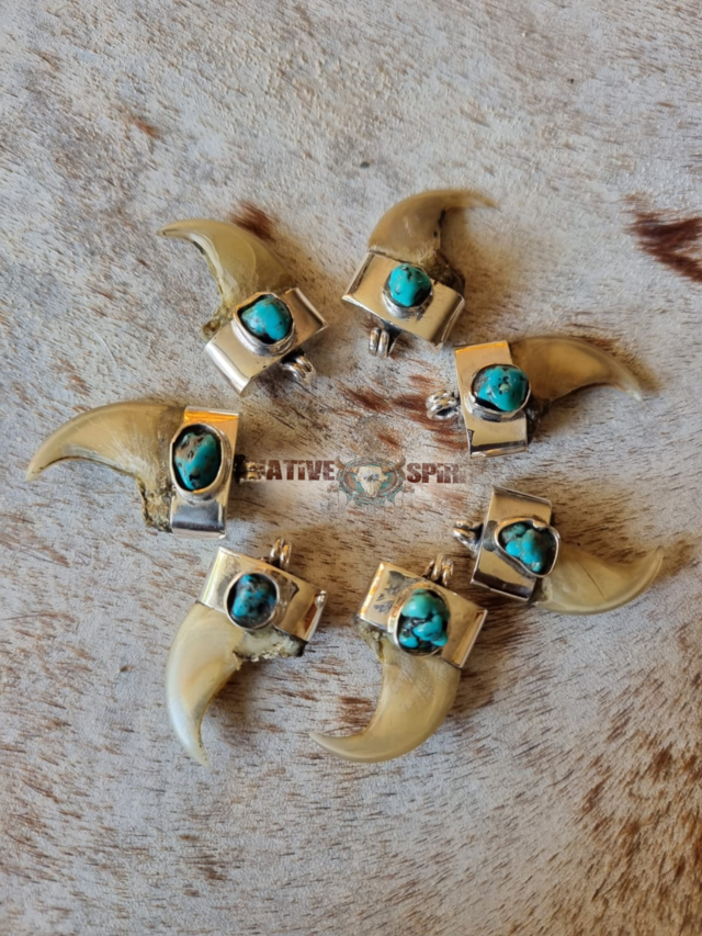 Jaguar claw clearance necklace