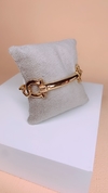 Bracelete dourado ferradura