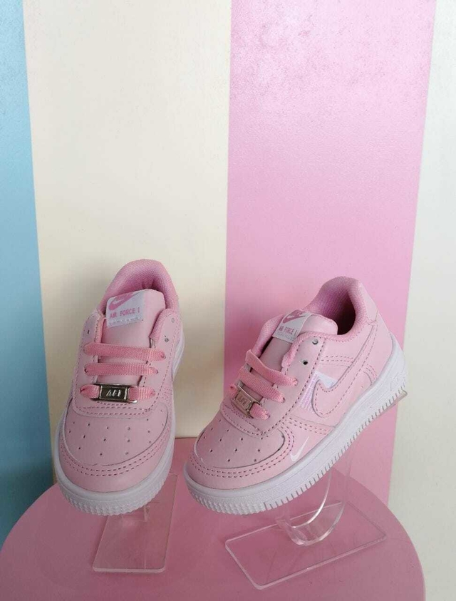 Tenis nike air force best sale rosa claro