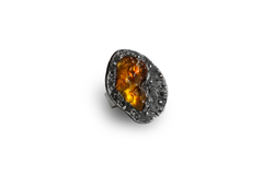 La Naturaleza de la Materia Amber Ring on internet