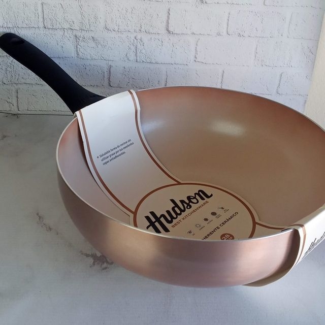 http://dcdn.mitiendanube.com/stores/002/440/146/products/wok-ceramica-osa-d-11-823a67841f767c7ceb16763430111047-640-0.jpg