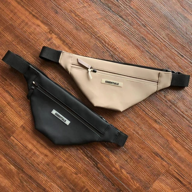 【限定SALE無料】FOG Essentials Waterproof Sling Bag ウエストポーチ