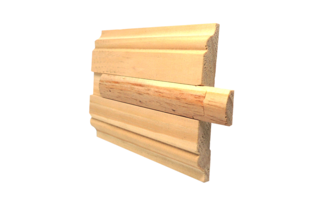 Un friso de madera para decorar y proteger la pared