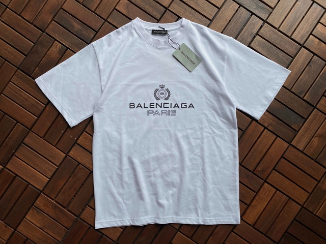 Camiseta balenciaga online paris