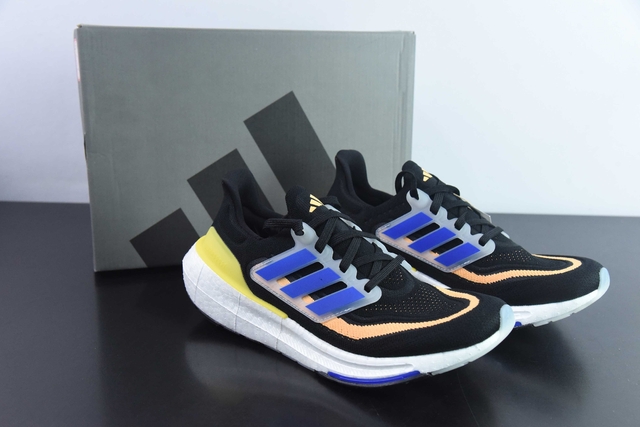 Tenis Adidas UltraBoost Light Black Blue Yellow