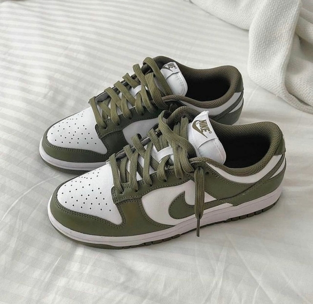 Nike sb store mid olive