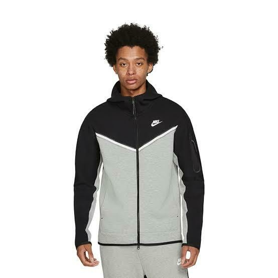 Nike store tech grey