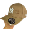 Bonés Premium NY New York Yankees Aba Curva Modelo Desfiado Rasgadinho Masculino / Feminino