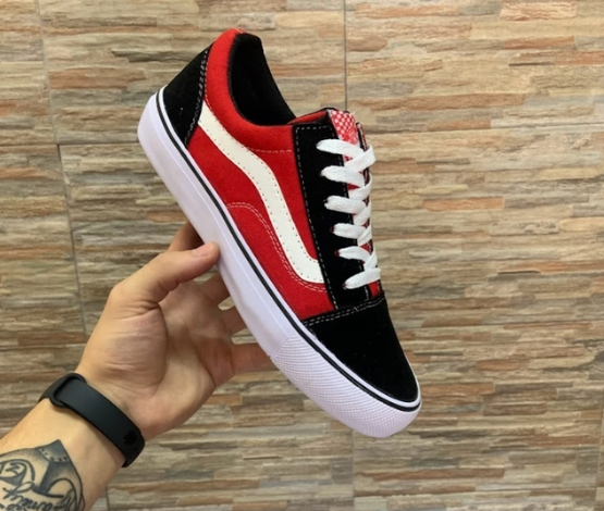 Imagenes de zapatillas vans rojas hotsell