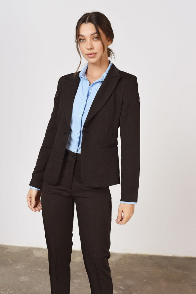 Camisa celeste fashion pantalon negro