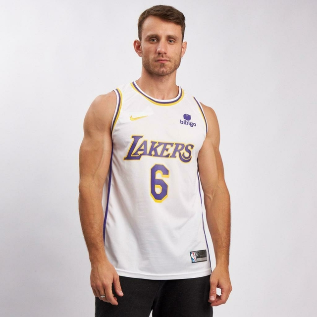 Camiseta blanca lakers online