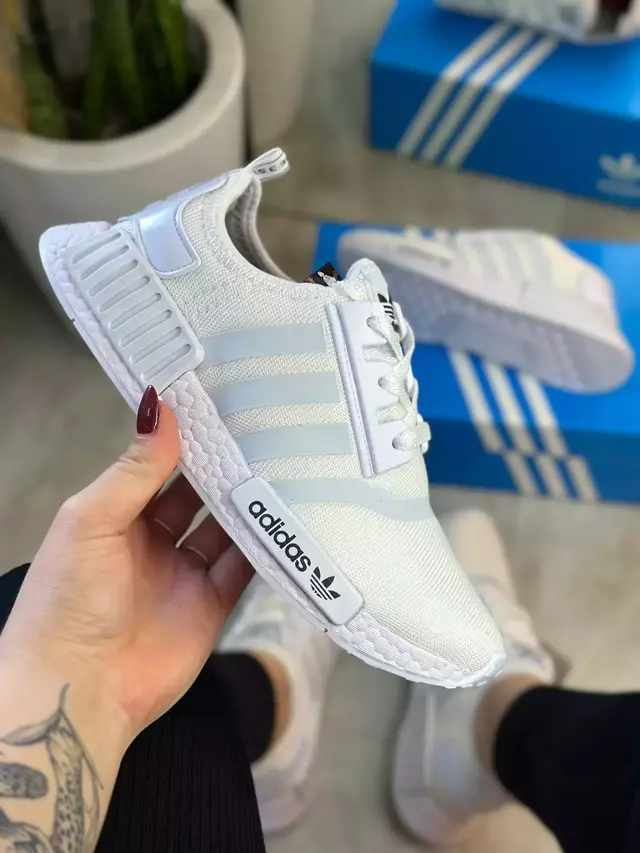 Tenis Adidas NMD R1