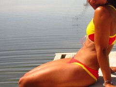 Bombacha natacion sport mujer Amarillo y Rojo resiste-cloro /BOM205D - METULIA